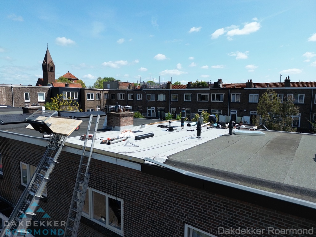 Dakdekker Roermond Dakdekker Roermond